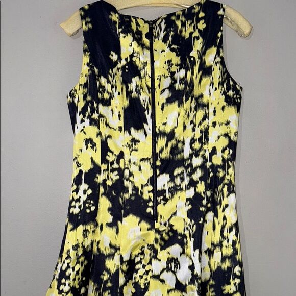 Taylor Black and Yellow Sleeveless Midi Sundress - Picture 10 of 11